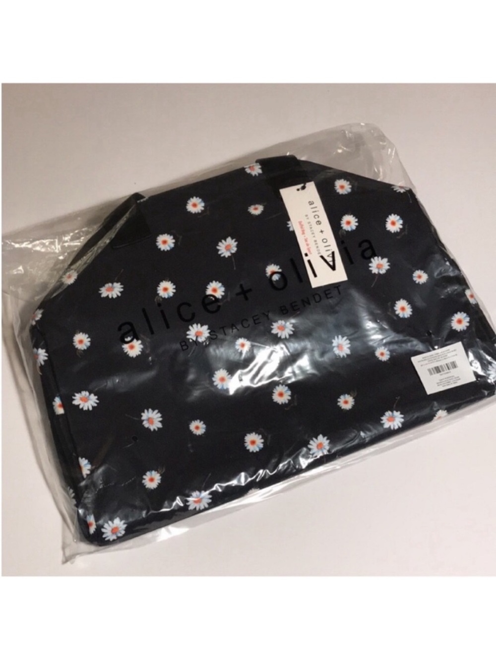 alice + olivia Daisy Print Duffle Bag By Stacey Bendet with Removable Strap - Picture 8 of 11